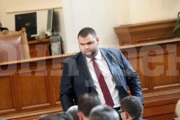 Делян Пеевски: Лекарите в битката срещу COVID-19 се превръщат в героите на нашето време