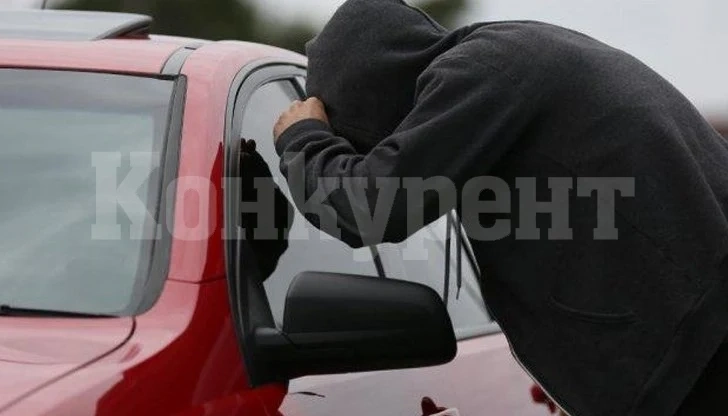 Хлапак открадна автомобил от двор в Търнава, ченгетата бързо го спипаха