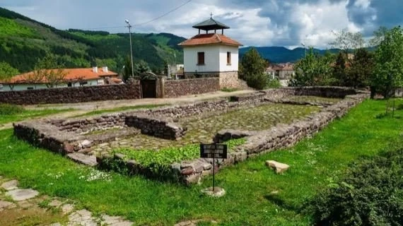 Търси се наемател на общински имот в Чипровци