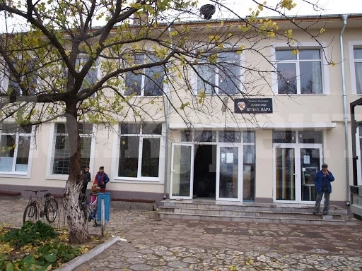 Апаш разби и отмъкна касата от кметството в село Крива бара