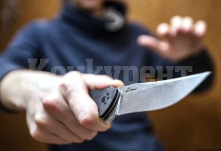 Ужас в „Люлин“! Мъж с нож в ръце се хвърля върху деца