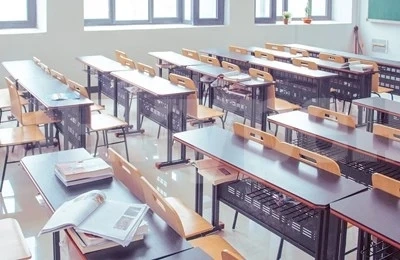 10 000 ученици в Чехия отпаднаха от образованието заради пандемията