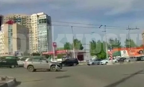Ежегодно парти с джипове и голи жени приключи с гръм и трясък ВИДЕО 18+