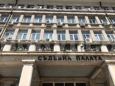 Доживотен затвор за Атанас, убил приятелката си и пратил снимки на дъщеря си