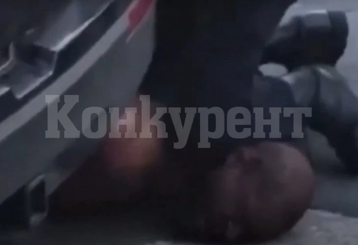 Смразяващо ВИДЕО Полицай задуши до смърт чернокож арестант в Минеаполис