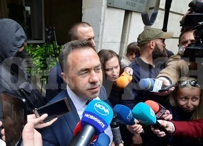 Зам.-министър Живков: Не съм задържан, прокуратурата разследва отпадъците (Снимки)