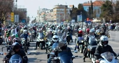 Рев на 1000 мотори в центъра на Варна