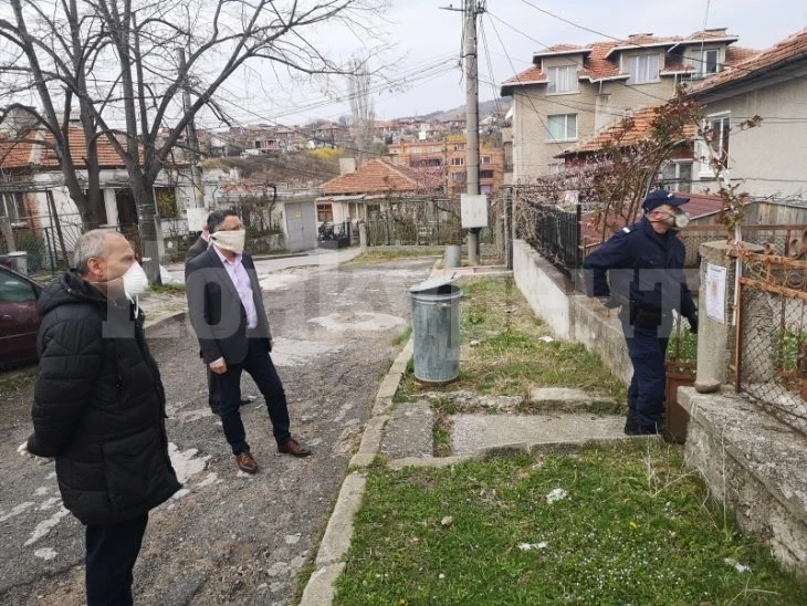 Натопиха на ченгетата мъж от Борован, не спазвал карантината си