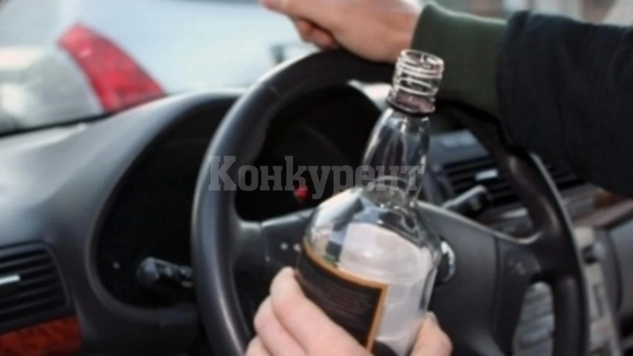 Задържаха пиян шофьор, карал в насрещното и заспал на кръстовище
