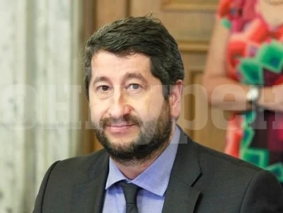 Възобновиха разследване на документи с фалшифицирани подписи на Христо Иванов