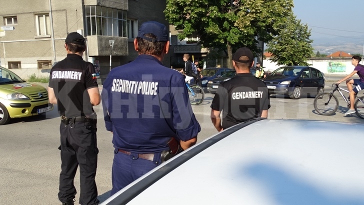 Полиция окупира Якимовско и Берковица