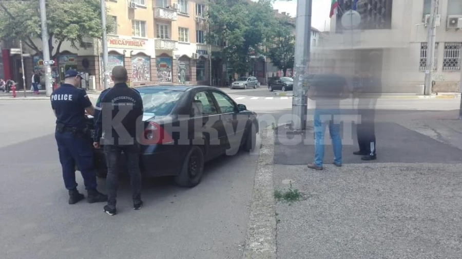 Глобиха мъж, разлепвал където му падне рекламни материали СНИМКИ