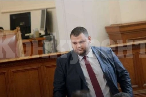 Проучване: Делян Пеевски e най-големият дарител