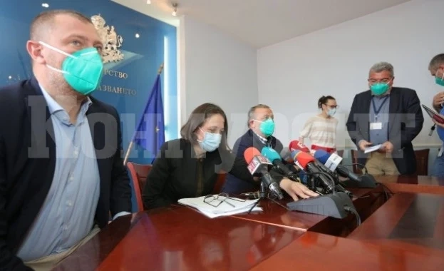 МЗ уточни: Няма починали за денонощието, 34 са новозаразените