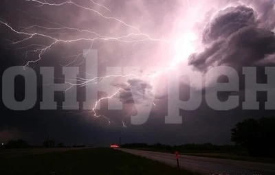До 27 градуса днес, интензивни валежи следобед