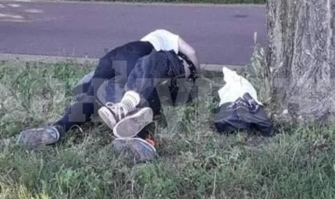 След луд купон в дискотека, младежи се \
