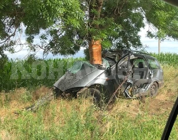 Трагедия! Младо момче загина при зверска катастрофа СНИМКИ