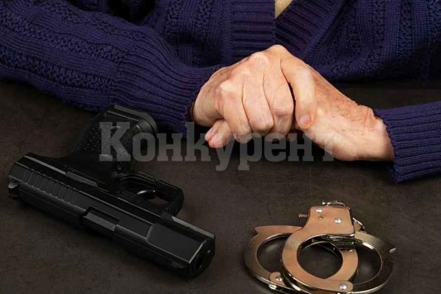 88-годишна в САЩ простреля крадец в магазина си, омръзнало ѝ да го ограбват