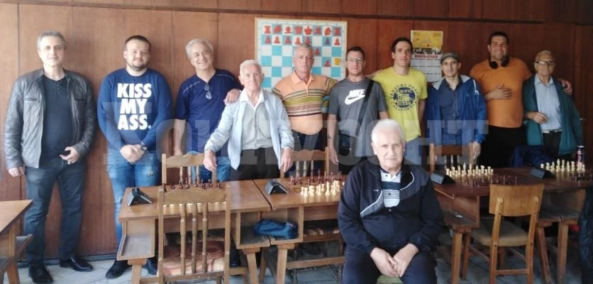 Николай Георгиев стана победител в градското първенство по блиц в Мездра