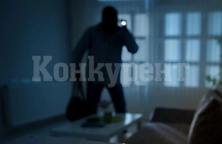 Задигнаха 3 бона от дом в монтанско село