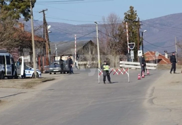 Още двама умряха от К-19 в Кюстендил, а ромите се промъкват през тайни изходи от блокадата