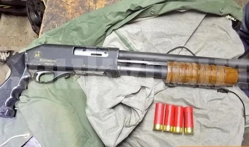 Закопчаха за 24 часа възрастен мъж, държал заредена пушка в селска кръчма