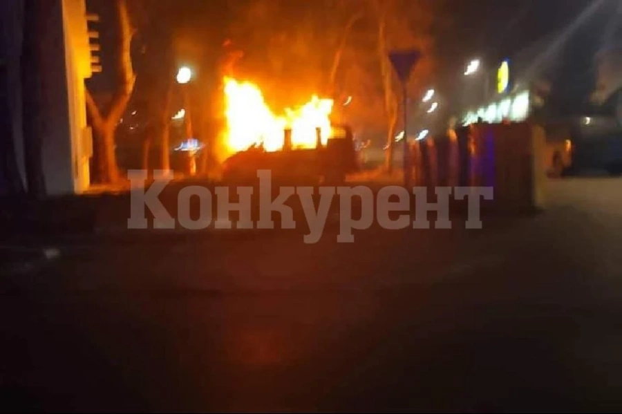 До къде стигнахме! Драснаха клечката на каруца в Монтанско