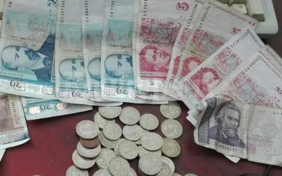 Работодателите ще получават средства от държавата за запазване на заетостта и след 30 юни 2020 г.