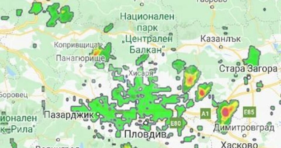 Метео Балканс: Започва се. Купесто дъждовни облаци се събират над Южна ...
