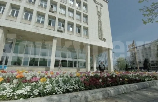 Търсят наемател на кафе-бар в Мездра