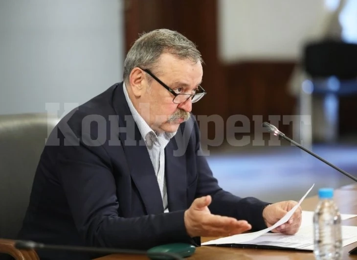 Проф. Кантарджиев разкри много тревожна тенденция и изтъкна: Берем плодовете на абитуриентските балове