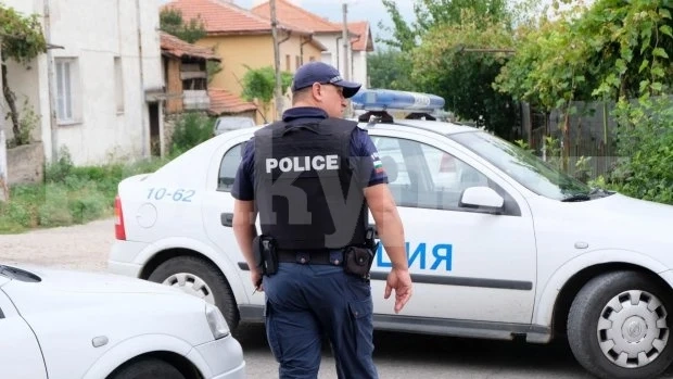 Браво на ченгетата! Закопчаха за 24 часа мъж, кътал боеприпаси и канабис