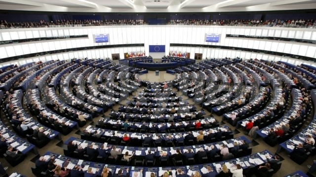 Евродепутатите представят нови мерки срещу изпирането на пари