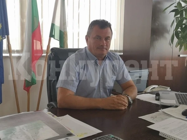 Кметът на Бяла Слатина подписа договор за ремонт на две улици