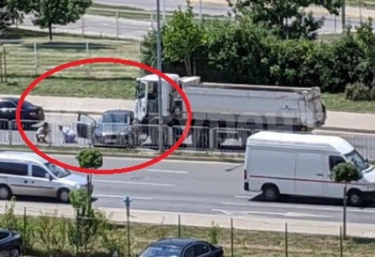 Зверска катастрофа в София на ключов булевард СНИМКА