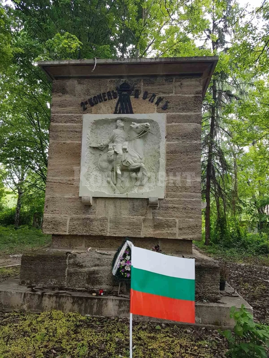 С европари създават парк около паметника на Втори ломски конен полк