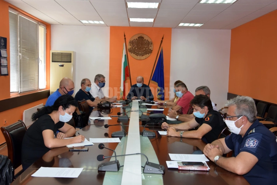 Над 100 пернати във Видинско са умрели от Нюкясълска болест