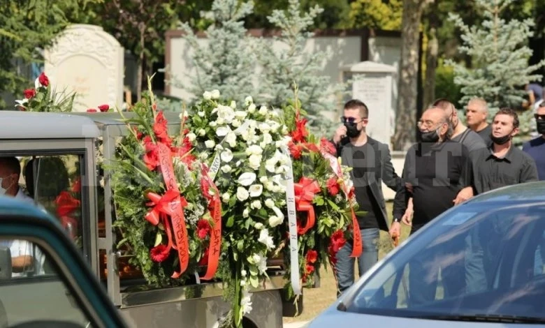 Подпалиха погребението на починал от COVID-19 ВИДЕО