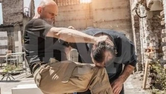 В Бутан се биха юнашки, изпочупиха стъкла на кола и прозорец на къща