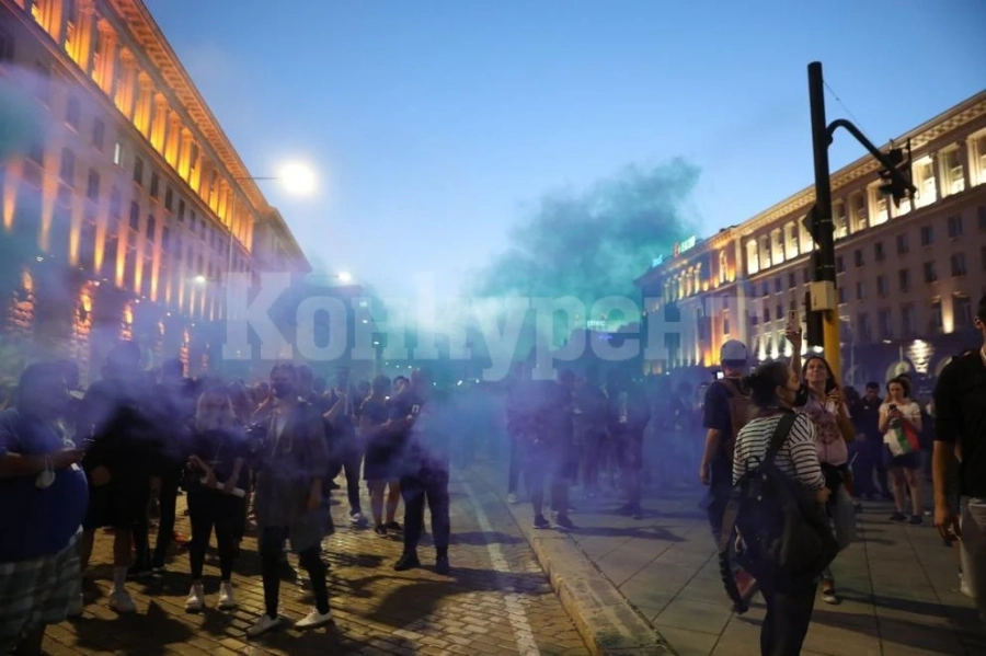 СДВР с апел към организатори и протестиращи: Запазете протеста мирен (ВИДЕО)