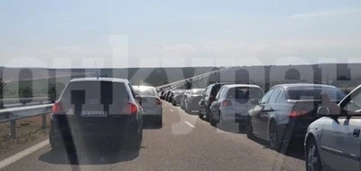 10 км задръстване на АМ „Тракия” в посока София заради катастрофа