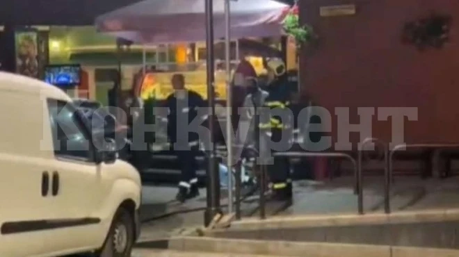 Безпилотен автомобил катастрофира на метри от оживено заведение