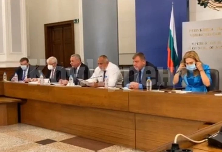 Извънредно! Борисов обяви колко много пари и на кого се дават заради кризата от К-19 НА ЖИВО