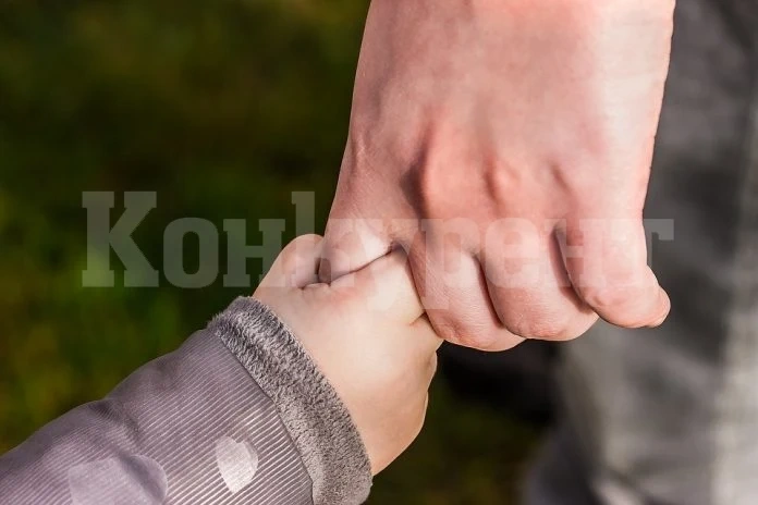 Тъжно! Родители от Врачанско изоставиха 2-годишното си дете, други две намериха дом