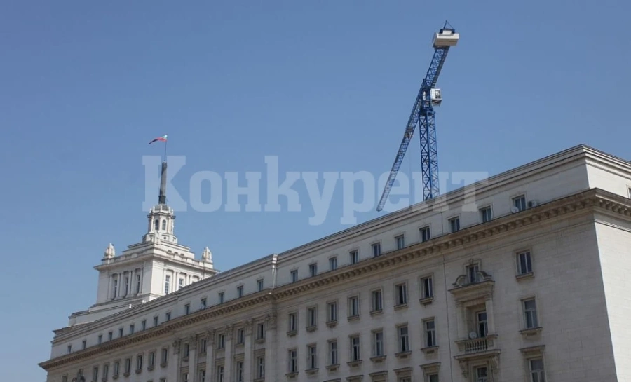 От есента депутатите отиват в бившия Партиен дом