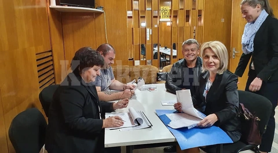 Съветниците от СДС подкрепиха колегата си Мирон Драганов