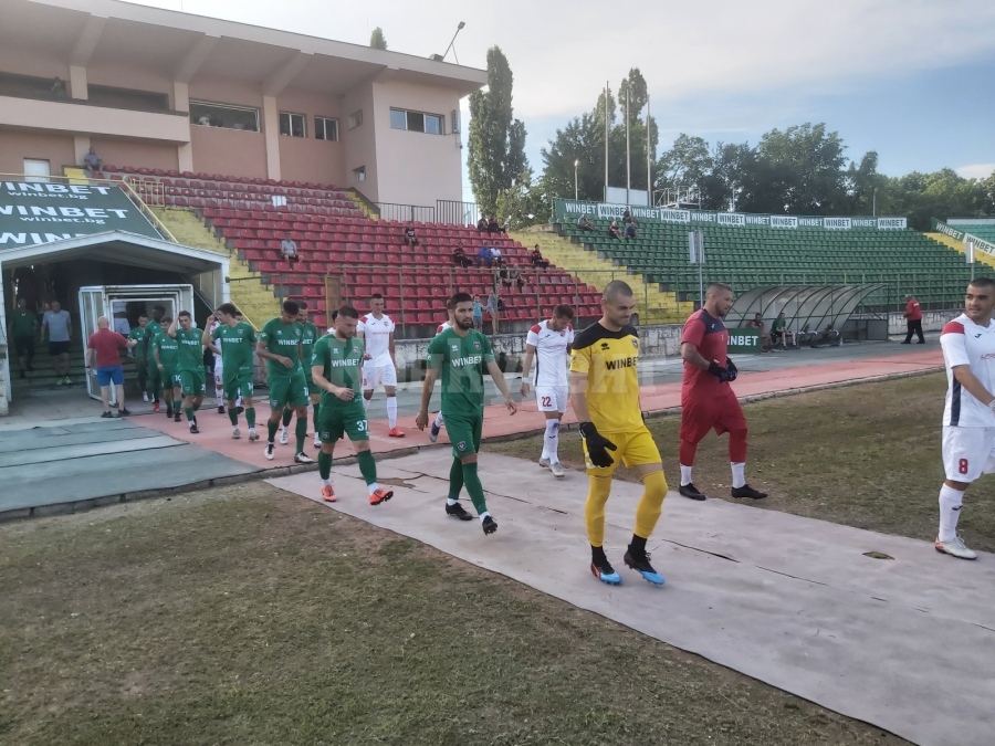 Ботев сгъна Кариана с 3:1 преди старта на първенството