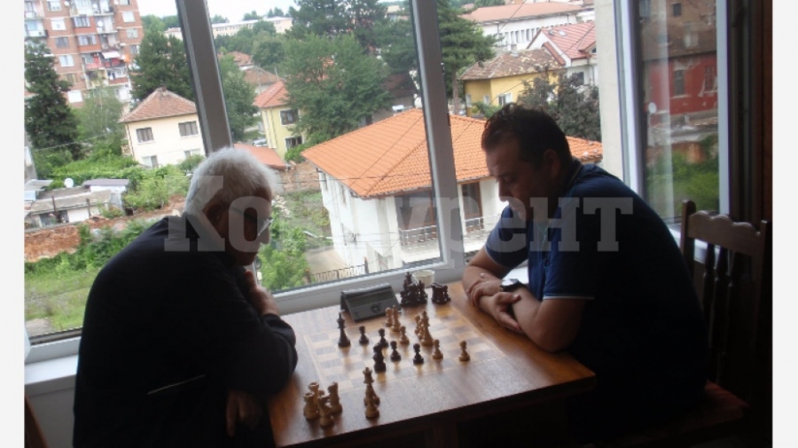 Николай Георгиев е шампион по шах на Мездра