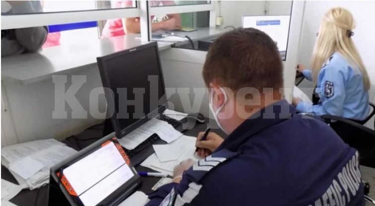 Внимание, шофьори! KAT попари над 42 000 с електронни фишове от началото на юни
