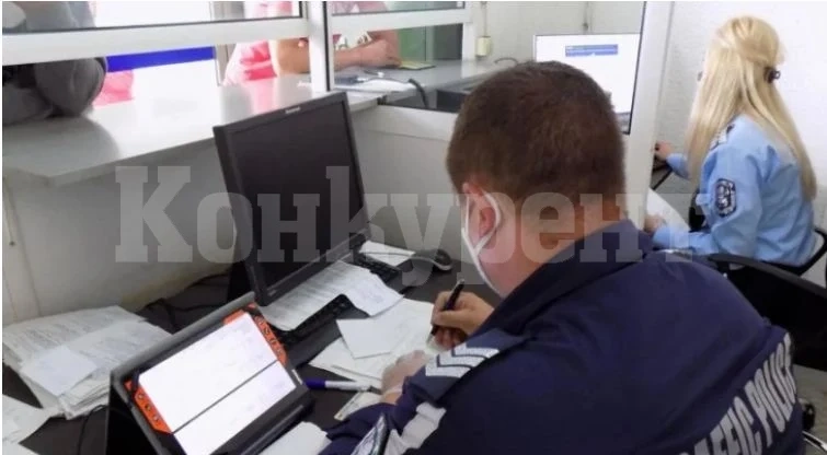 Внимание, шофьори! KAT попари над 42 000 с електронни фишове от началото на юни